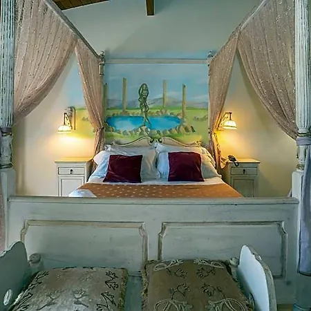 Tempio Hotel Varcaturo